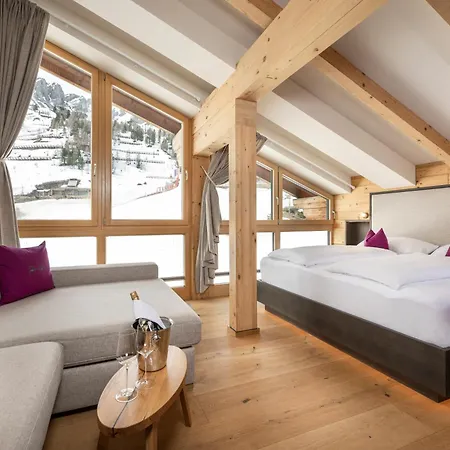 Austria - Natural Lifestyle Auf Der Piste Obertauern