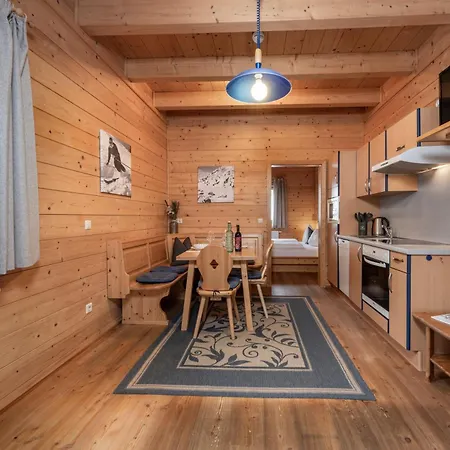 Austria - Natural Lifestyle Auf Der Piste Obertauern