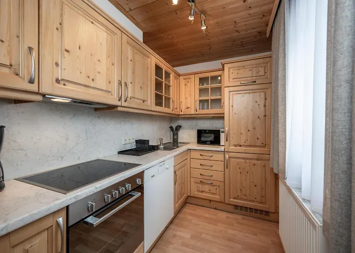 Austria - Natural Lifestyle Auf Der Piste 3* オーバータウエルン