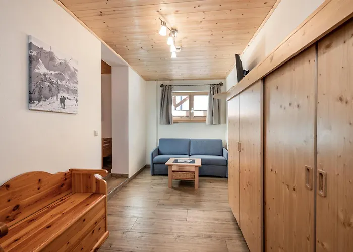 アパートホテル Austria - Natural Lifestyle Auf Der Piste オーバータウエルン